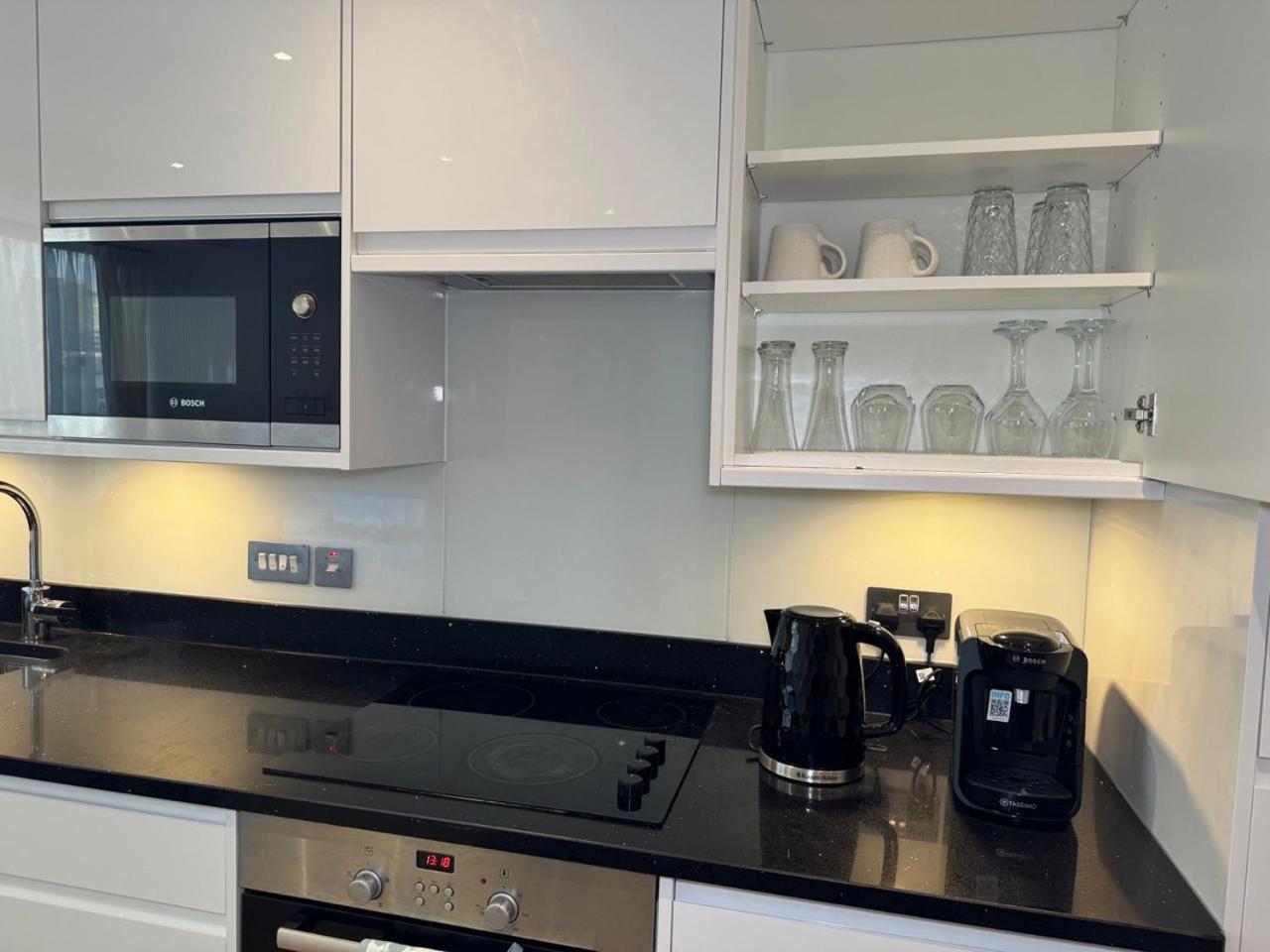 Luxury 2 Bedroom Apartment In Central Croydon With Free Parking Екстериор снимка