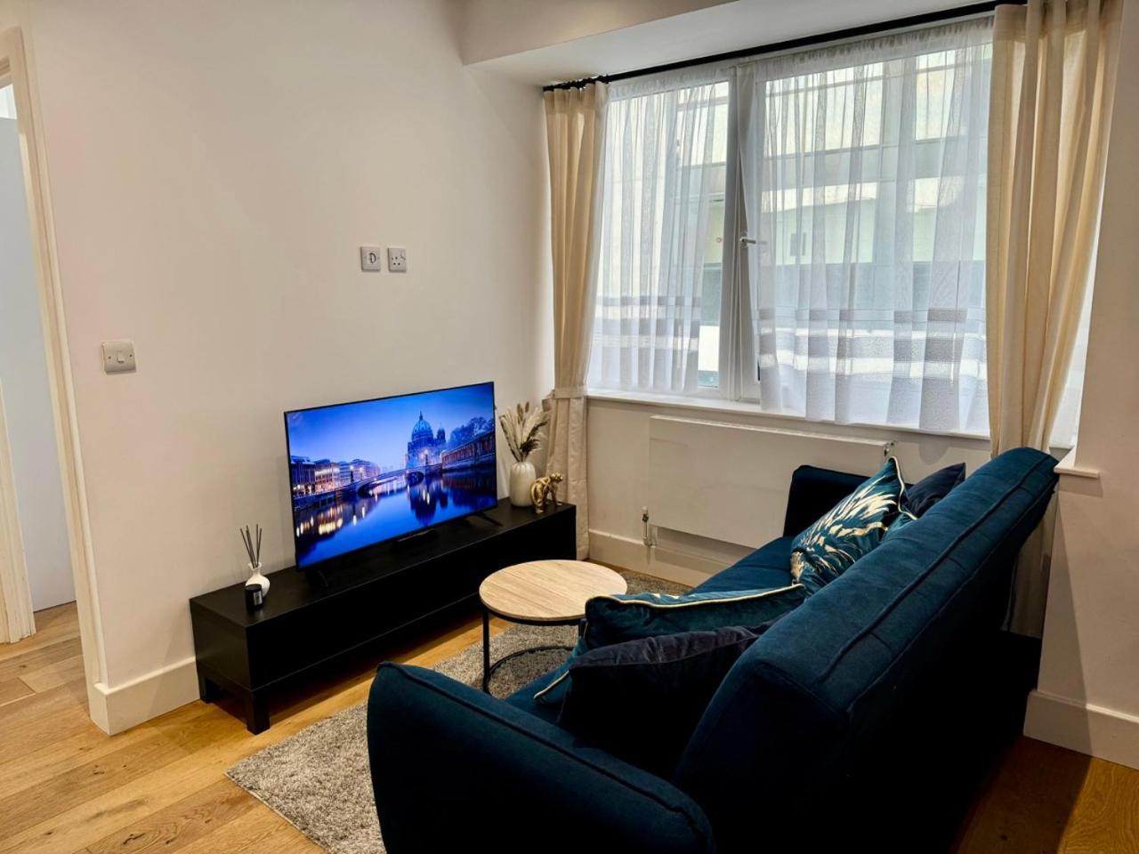 Luxury 2 Bedroom Apartment In Central Croydon With Free Parking Екстериор снимка