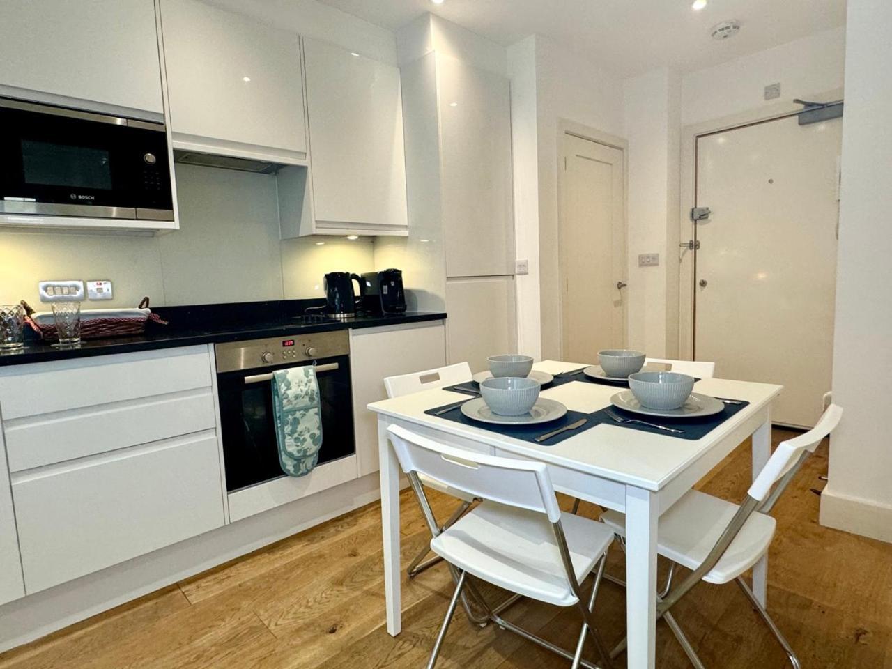 Luxury 2 Bedroom Apartment In Central Croydon With Free Parking Екстериор снимка