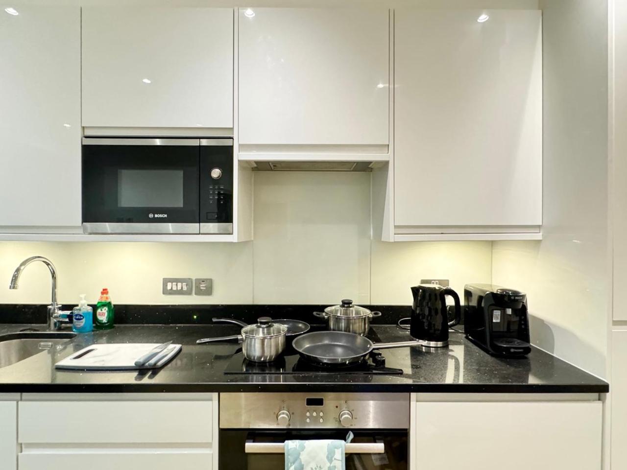 Luxury 2 Bedroom Apartment In Central Croydon With Free Parking Екстериор снимка